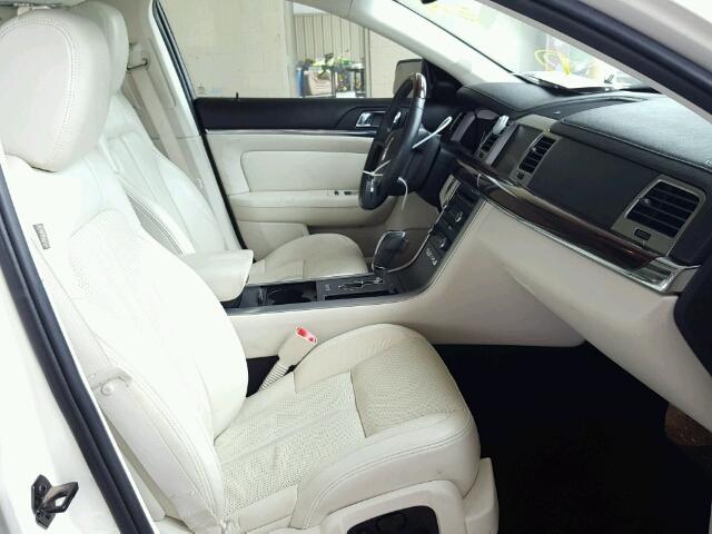 1LNHM93RX9G615015 - 2009 LINCOLN MKS WHITE photo 5