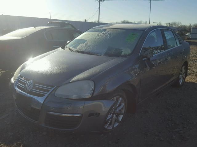 3VWRZ71K78M155527 - 2008 VOLKSWAGEN JETTA SE GRAY photo 2