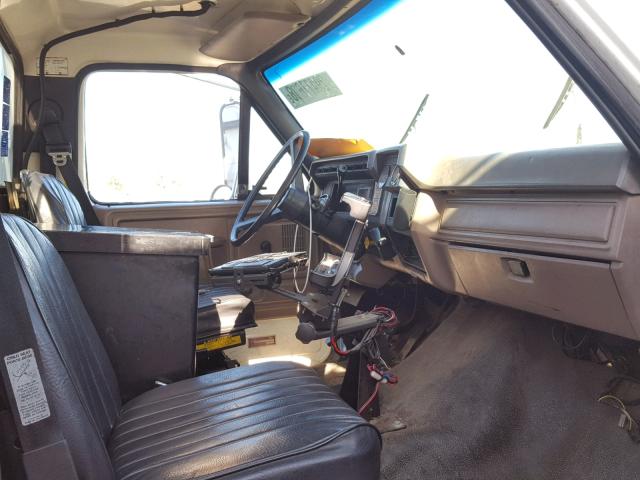 1FDMF70J8SVA68498 - 1995 FORD F700 WHITE photo 5