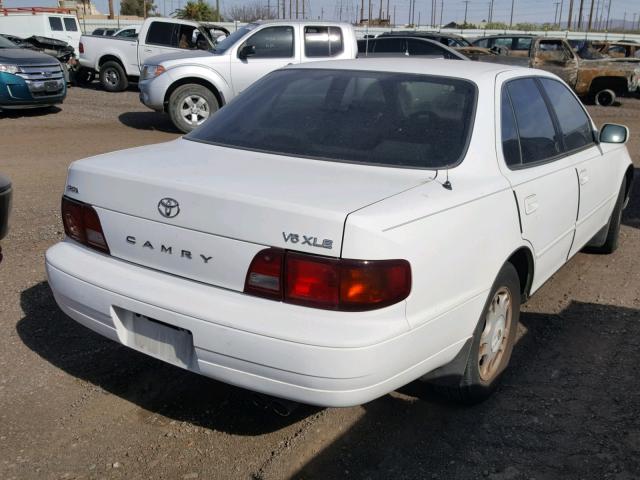 4T1BF12K2TU121455 - 1996 TOYOTA CAMRY LE WHITE photo 4