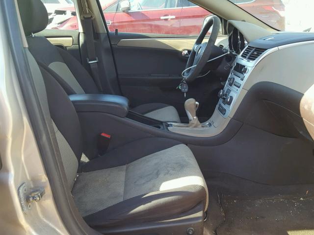 1G1ZB5E01CF176346 - 2012 CHEVROLET MALIBU LS ოქროსფერი ფოტო 5
