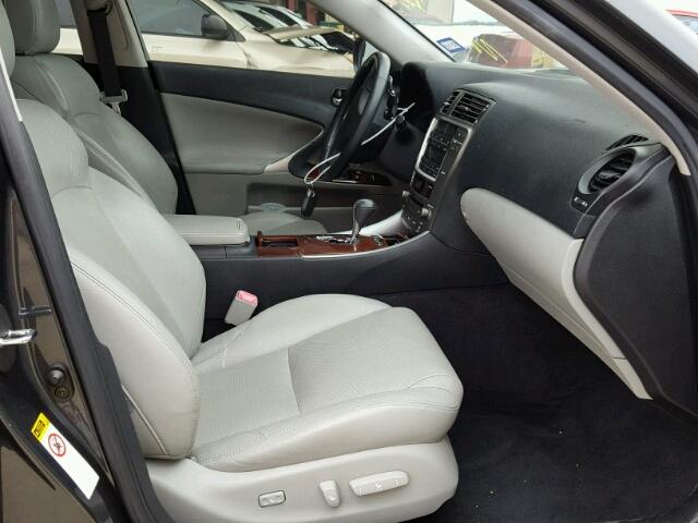 JTHBK262665020609 - 2006 LEXUS IS 250 GRAY photo 5