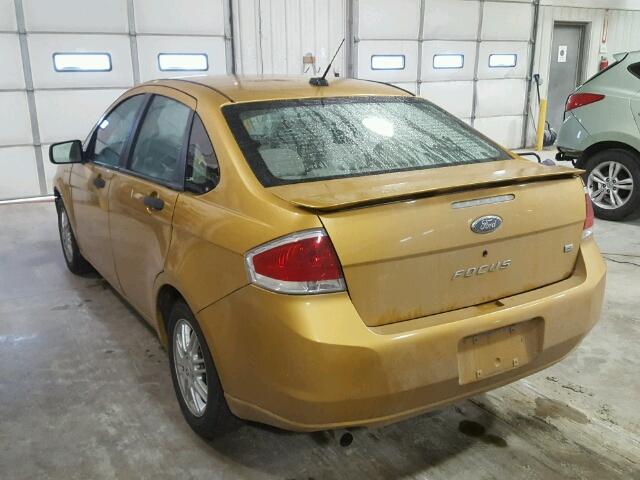 1FAHP35N09W101222 - 2009 FORD FOCUS SE GOLD photo 3