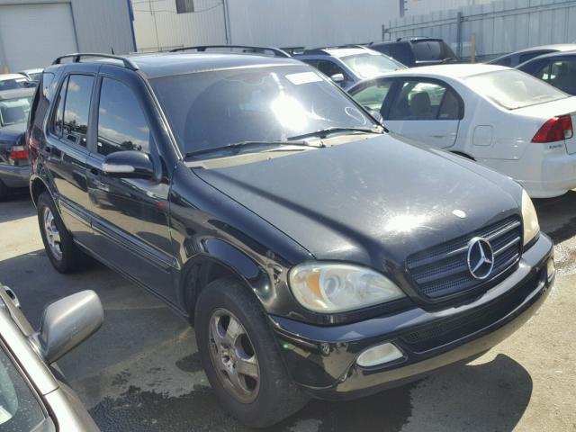 4JGAB54E22A361630 - 2002 MERCEDES-BENZ ML 320 BLACK photo 1