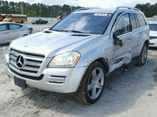 4JGBF8GE6AA579557 - 2010 MERCEDES-BENZ GL 550 4MA SILVER photo 2