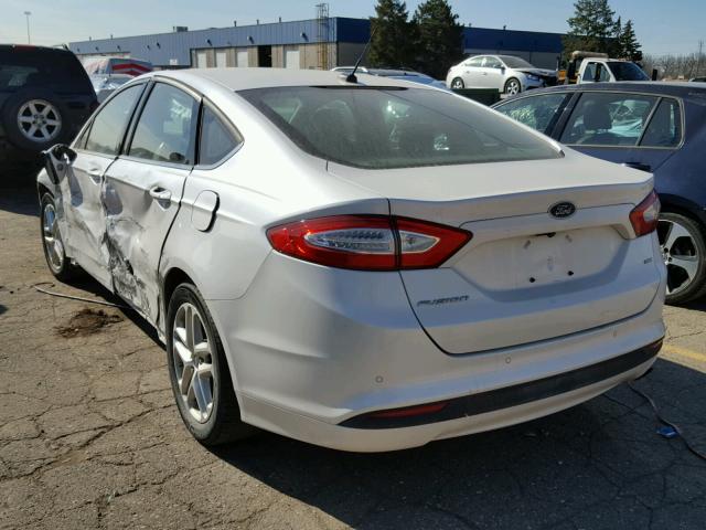 3FA6P0H71GR185313 - 2016 FORD FUSION SE WHITE photo 3