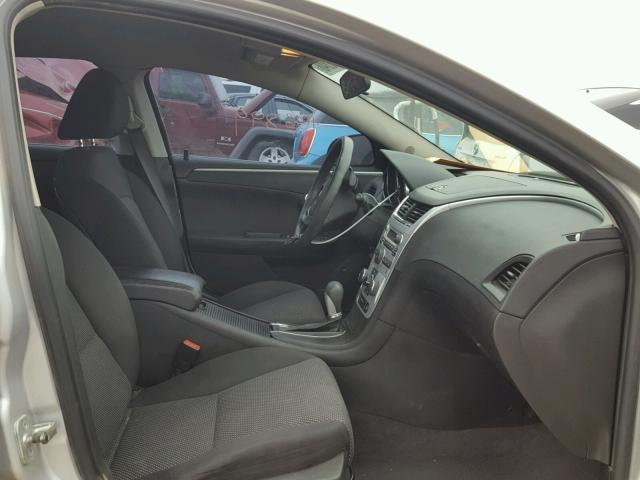 1G1ZC5E02AF175250 - 2010 CHEVROLET MALIBU 1LT 银色 照片 5
