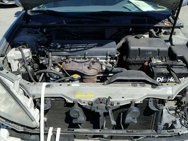 4T1BE32KX5U632512 - 2005 TOYOTA CAMRY LE 银色 照片 7