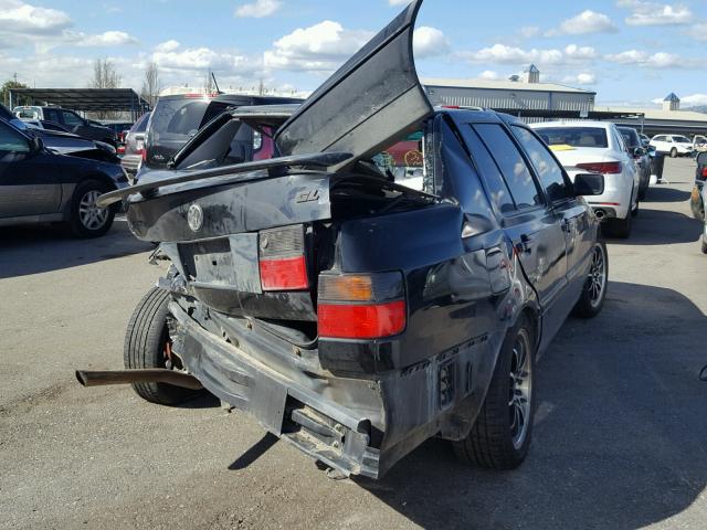 3VWRB81H8XM226442 - 1999 VOLKSWAGEN JETTA GL BLACK photo 4