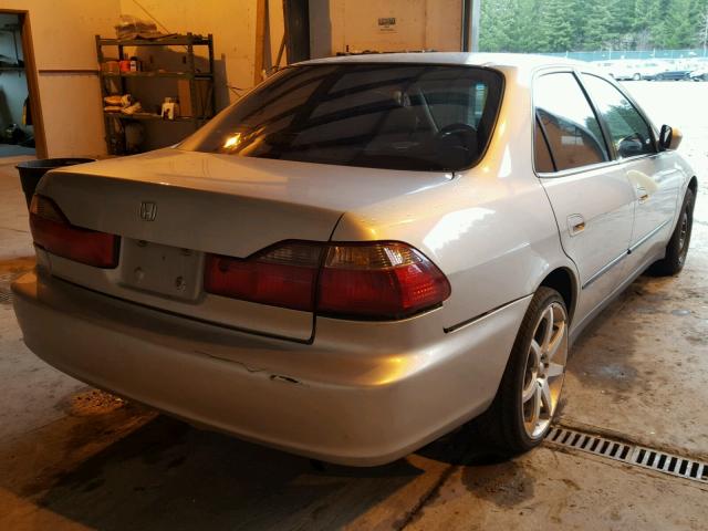 JHMCG6651XC005360 - 1999 HONDA ACCORD LX SILVER photo 4