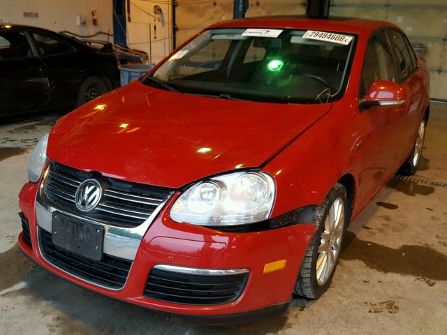 3VWRJ71K98M145878 - 2008 VOLKSWAGEN JETTA WOLF RED photo 2