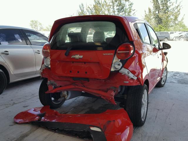 KL8CD6S99FC725368 - 2015 CHEVROLET SPARK 1LT RED photo 4