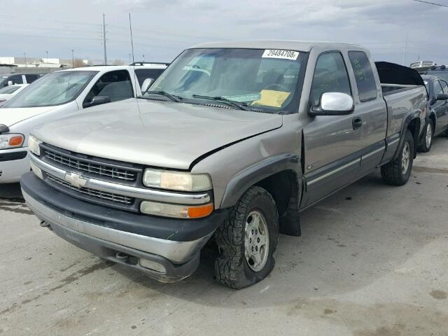 1GCEK19T9YE156488 - 2000 CHEVROLET SILVERADO GRAY photo 2