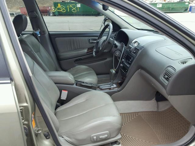 JNKCA31A81T019526 - 2001 INFINITI I30 GREEN photo 5