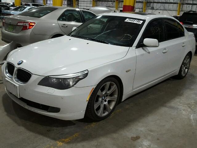 WBANW13558CZ77840 - 2008 BMW 535 I WHITE photo 2