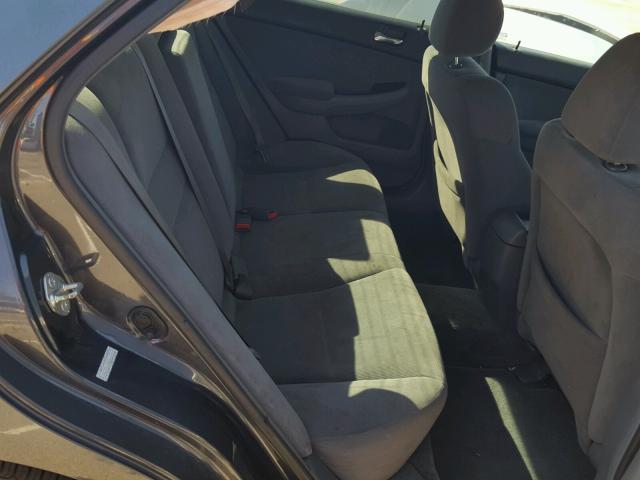 1HGCM56326A167125 - 2006 HONDA ACCORD SE GRAY photo 6