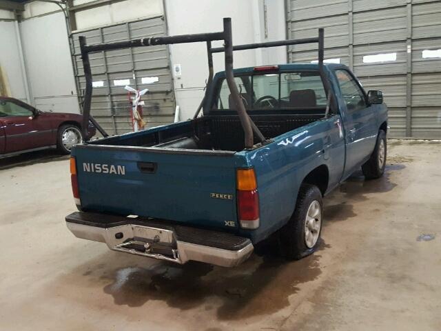 1N6SD11S3VC402844 - 1997 NISSAN TRUCK BASE GREEN photo 4