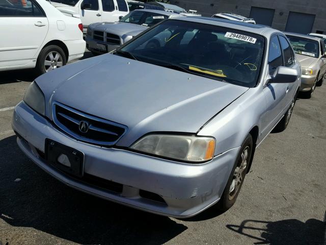 19UUA56691A025399 - 2001 ACURA 3.2TL SILVER photo 2