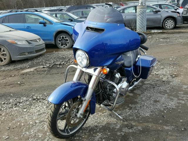 1HD1KBC11HB606680 - 2017 HARLEY-DAVIDSON FLHX STREE BLUE photo 2