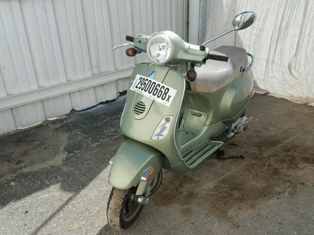 ZAPM448F175012093 - 2007 VESPA LX 150 GREEN photo 2