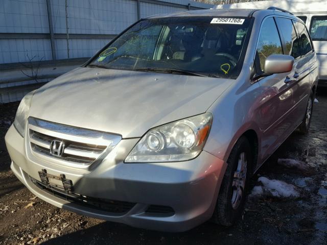 5FNRL38415B042886 - 2005 HONDA ODYSSEY EX SILVER photo 2