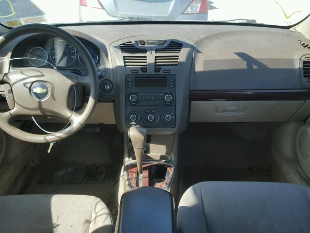 1G1ZS58N78F125805 - 2008 CHEVROLET MALIBU LS ვერცხლისფერი ფოტო 9
