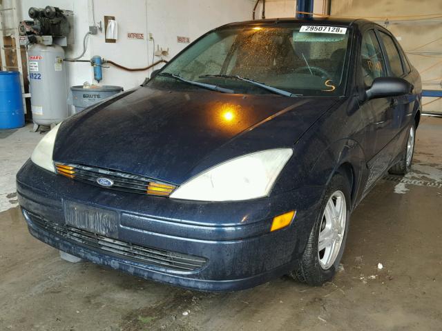 1FAFP34P92W341045 - 2002 FORD FOCUS SE BLUE photo 2