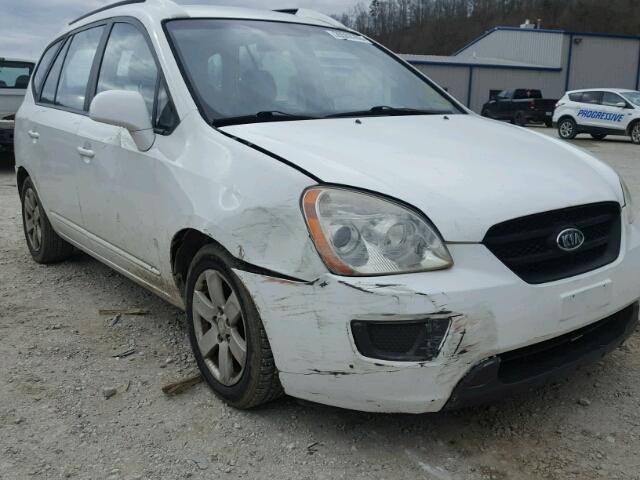 KNAFG526877038370 - 2007 KIA RONDO LX WHITE photo 9