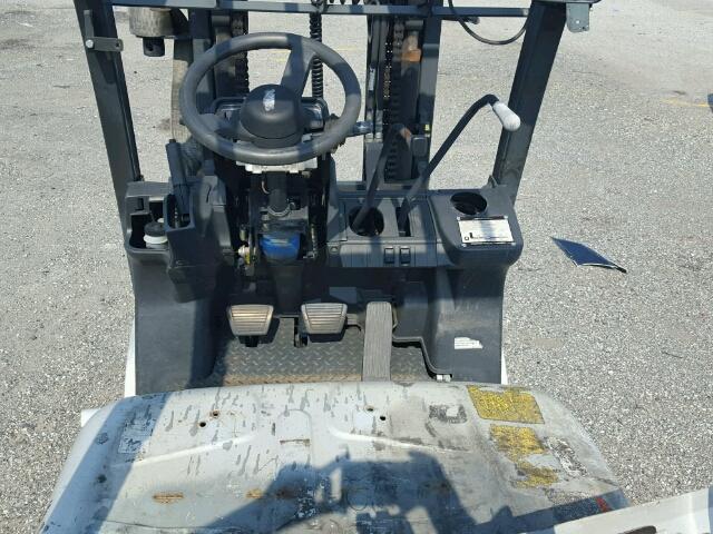 CPL029P3624 - 2005 NISSAN FORKLIFT TWO TONE photo 5