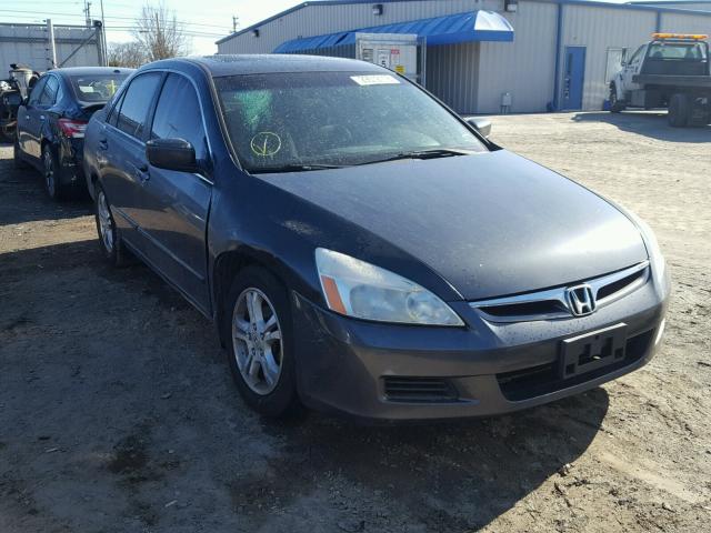 1HGCM567X6A175749 - 2006 HONDA ACCORD EX GRAY photo 1