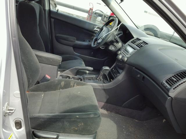 1HGCM56197A018405 - 2007 HONDA ACCORD VAL SILVER photo 5