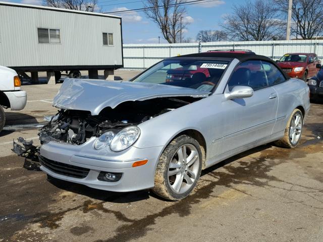 WDBTK56F47T085240 - 2007 MERCEDES-BENZ CLK 350 SILVER photo 2