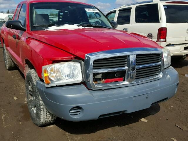 1D7HW22K85S335939 - 2005 DODGE DAKOTA ST RED photo 9