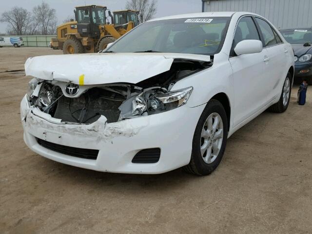 4T4BF3EK3BR182017 - 2011 TOYOTA CAMRY BASE WHITE photo 2