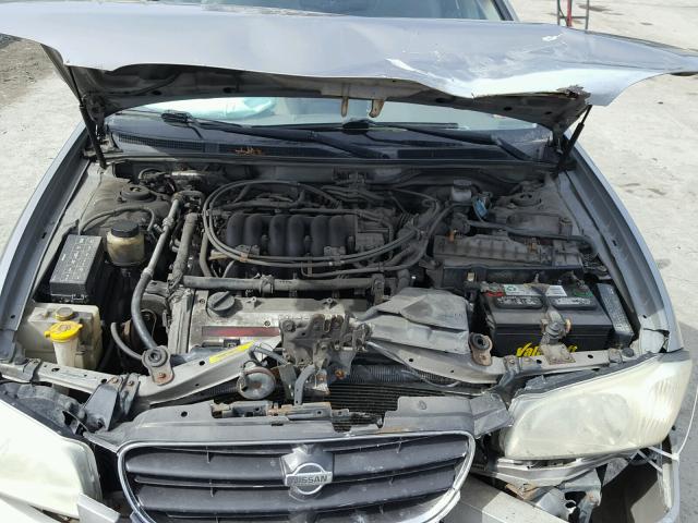 JN1CA31A21T101711 - 2001 NISSAN MAXIMA GXE SILVER photo 7