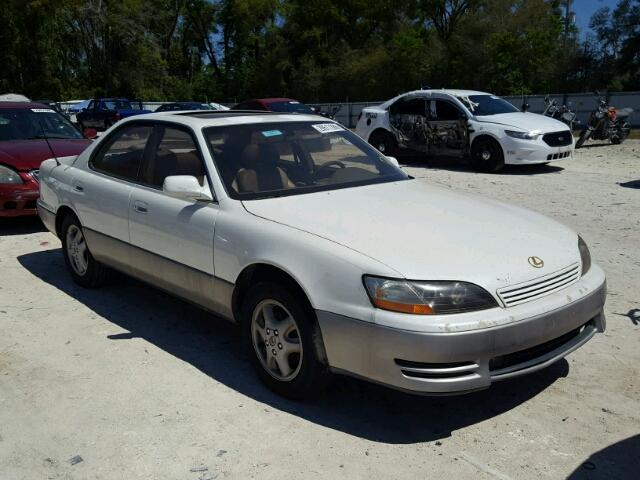 JT8GK13TXS0081854 - 1995 LEXUS ES 300 WHITE photo 1