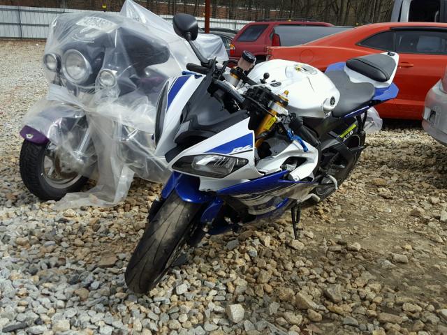 JYARJ16E5EA030699 - 2014 YAMAHA YZFR6 TWO TONE photo 2