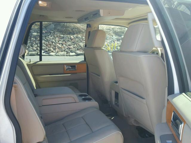 5LMFL27538LJ12938 - 2008 LINCOLN NAVIGATOR CREAM photo 6
