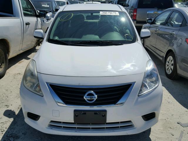 3N1CN7AP1CL906848 - 2012 NISSAN VERSA S WHITE photo 9