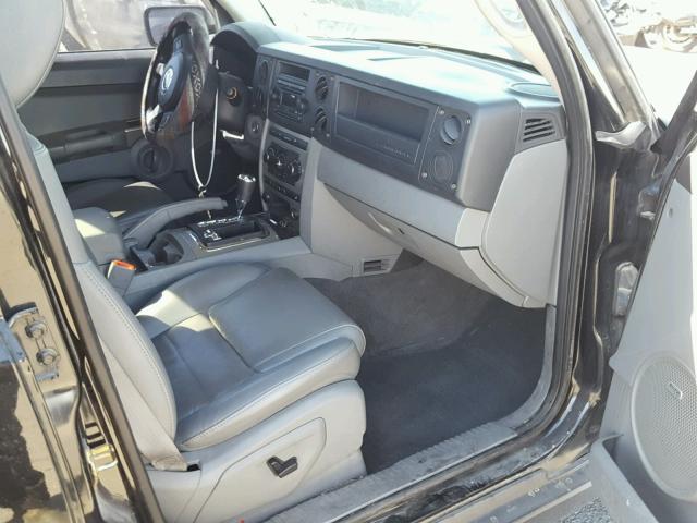 1J8HG48P37C547112 - 2007 JEEP COMMANDER BLACK photo 5