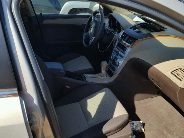 1G1ZC5E08CF236863 - 2012 CHEVROLET MALIBU 1LT GOLD photo 5