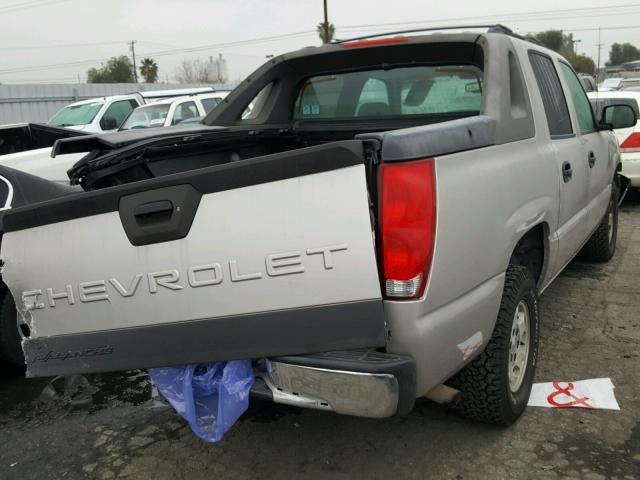 3GNEC12Z85G271770 - 2005 CHEVROLET AVALANCHE GRAY photo 4