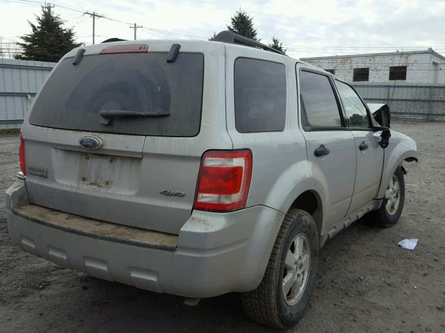 1FMCU93G39KC40963 - 2009 FORD ESCAPE XLT SILVER photo 4