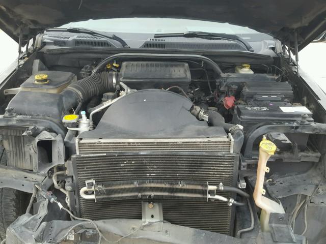 1J8HG48NX6C337474 - 2006 JEEP COMMANDER BLACK photo 7