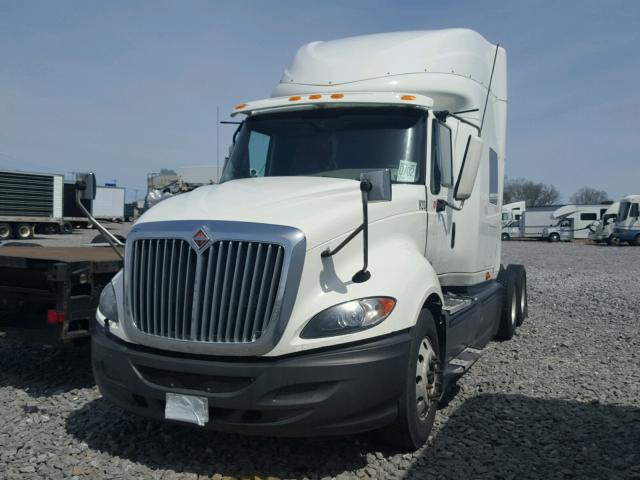 3HSCUAPR8BN372506 - 2011 INTERNATIONAL PROSTAR PR WHITE photo 2