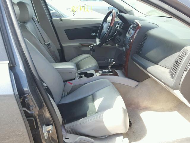 1G6DP577570115770 - 2007 CADILLAC CTS HI FEA GRAY photo 5