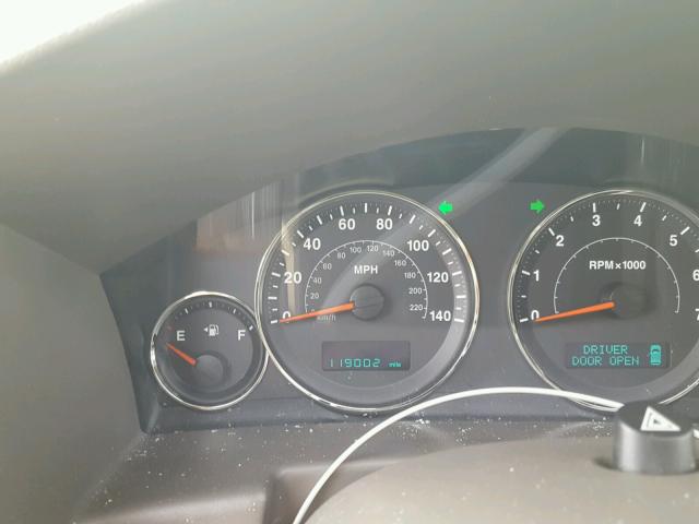 1J8HG48K26C206965 - 2006 JEEP COMMANDER BLACK photo 8