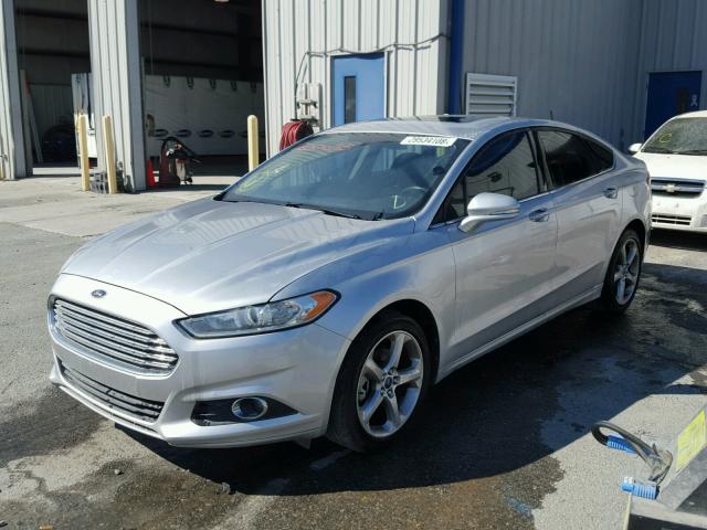 3FA6P0HR5DR200635 - 2013 FORD FUSION SE SILVER photo 2