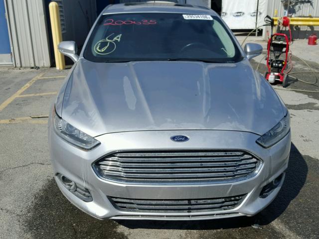 3FA6P0HR5DR200635 - 2013 FORD FUSION SE SILVER photo 9