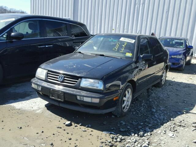 3VWTD81H3XM202971 - 1999 VOLKSWAGEN JETTA GLX BLACK photo 2